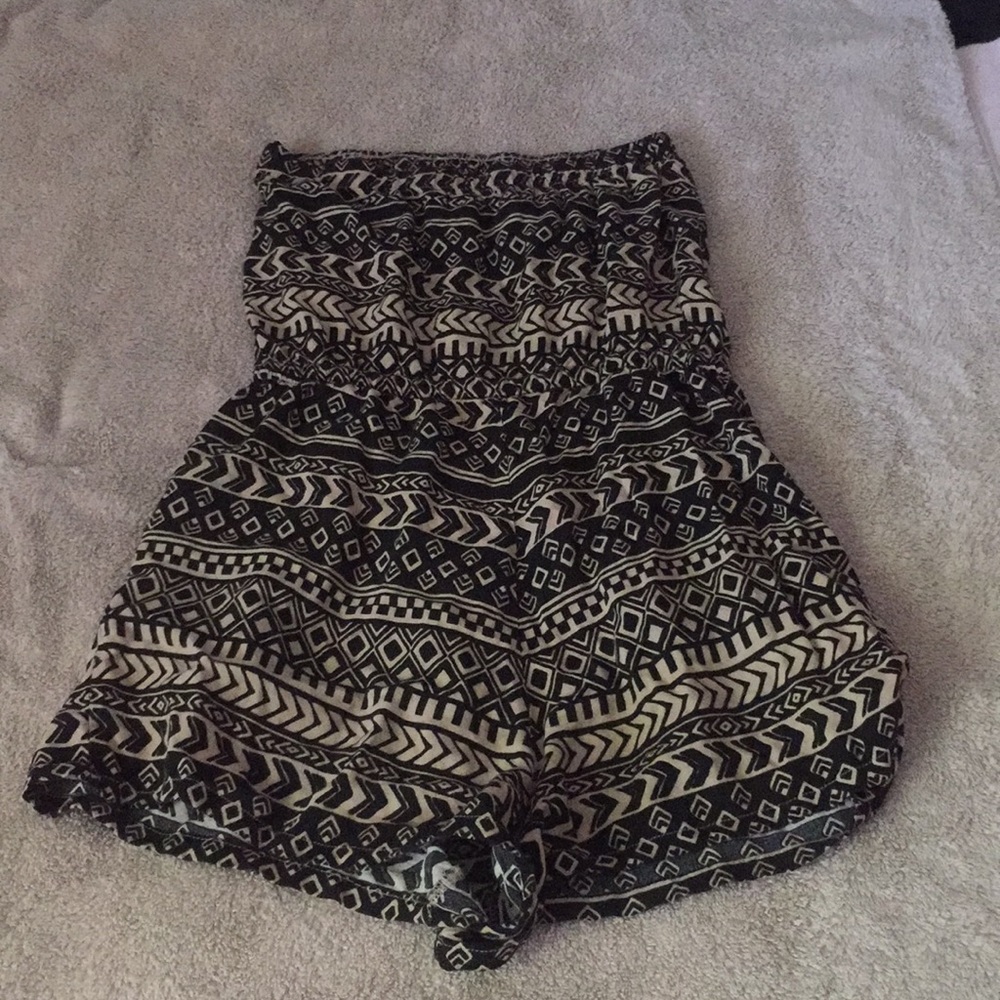 romper - Picture 2 of 2